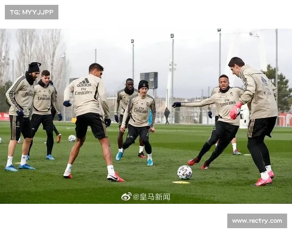 皇马全员抵达训练基地开始体检 力争新赛季全力备战